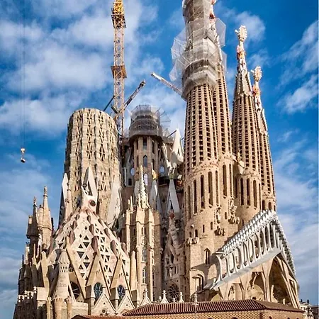 Quiet Apartment! Sagrada Familia! Apartment